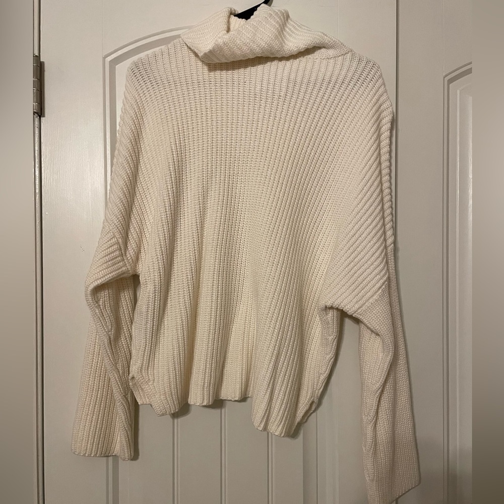 Abercrombie Chenille Cream Turtleneck